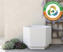 jardinera de granito hexagonal oropesa