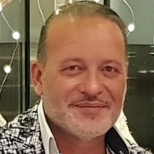 Juli&aacute;n Mart&iacute;nez Fern&aacute;ndez, director gerente de Balaustres Mart&iacute;nez, fabricante de piedra artificial