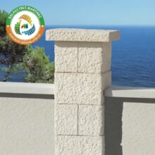 Bloque modular Pilar Poblet de piedra artificial disponible en medidas 40x40x20, 40x40x30, 30x30x30 y 30x30x20 cm.