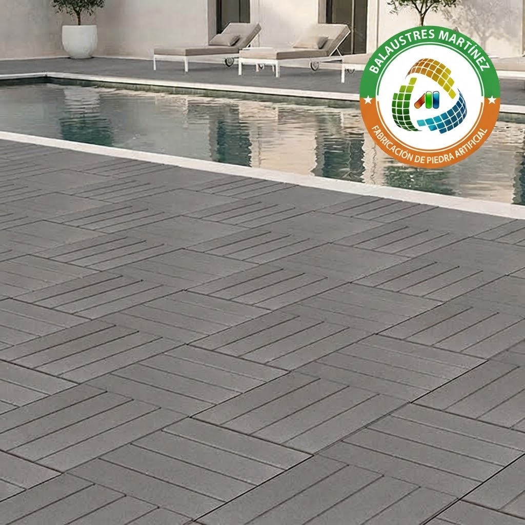 Pavimento Tessera con acabado de imitacion madera de piedra artificial disponible en tonos antracita, arena y gris para exteriores.